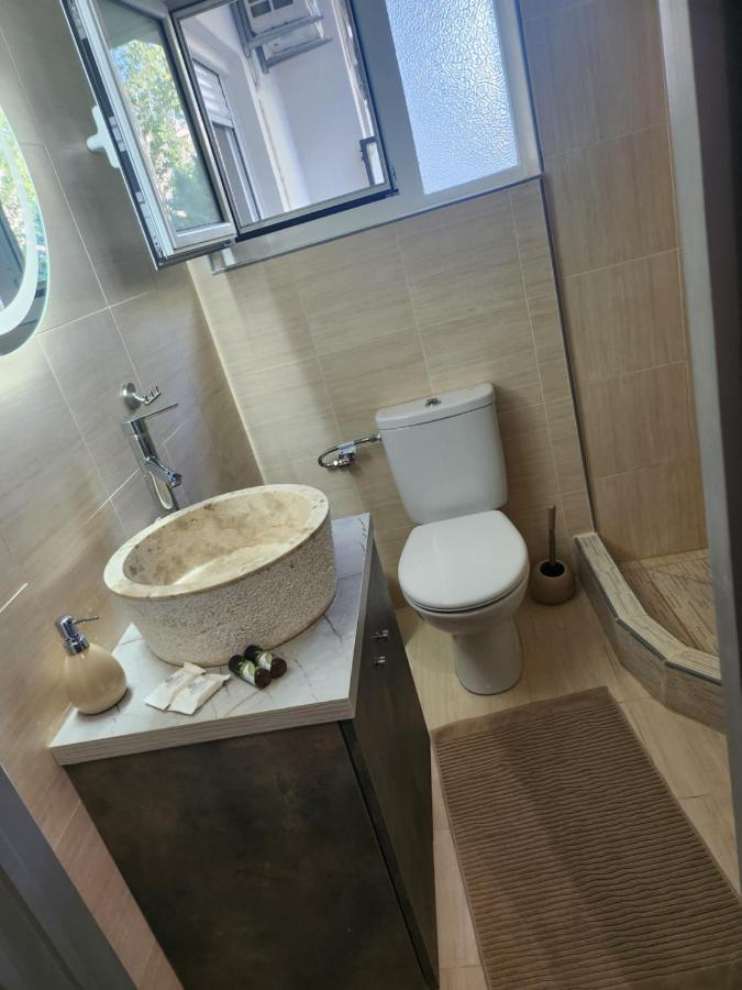 Small Luxury Apartment Анависсос Экстерьер фото